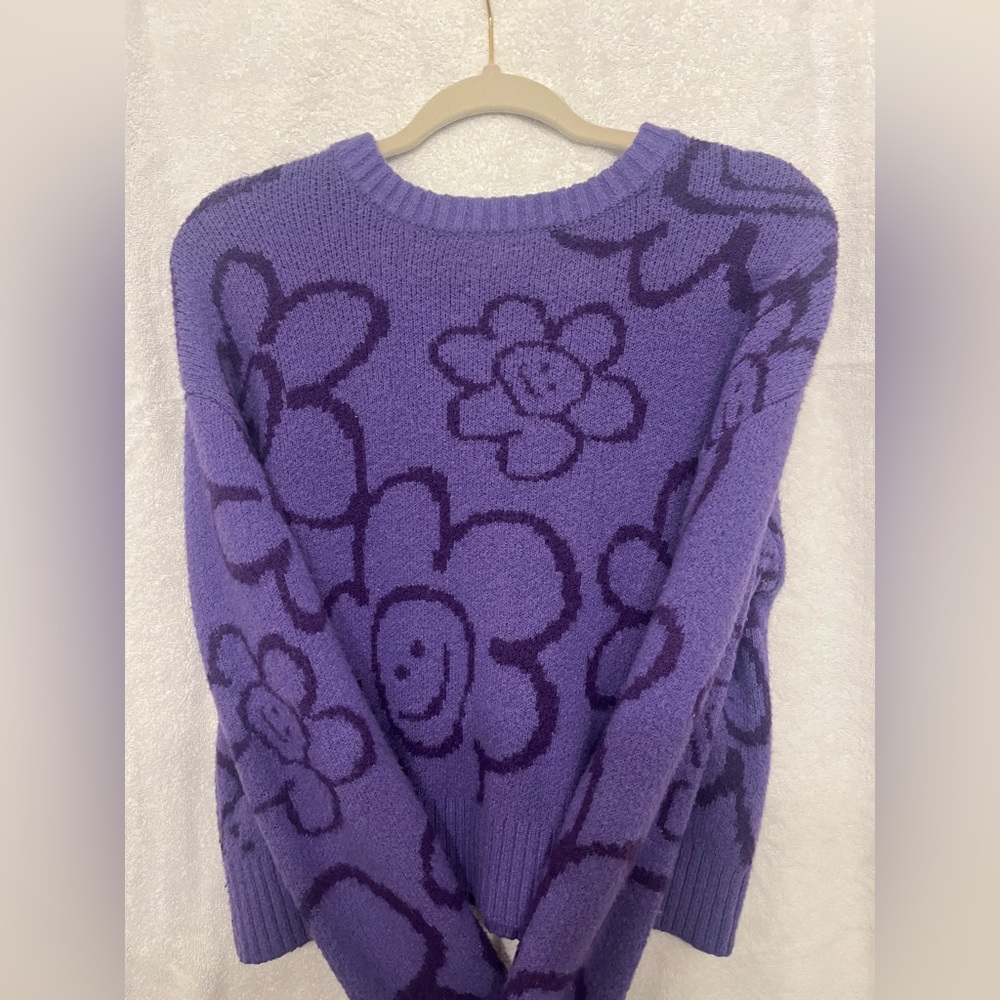Purple Cropped Flower Knit Sweater
